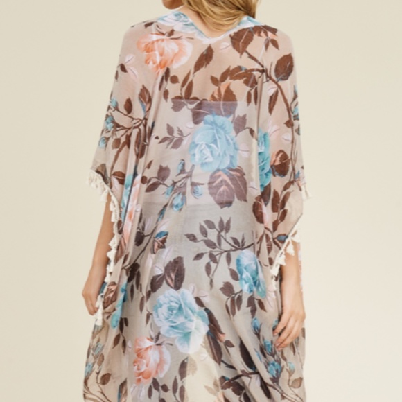 Blue and Tan Sleeveless Oversized Tunic - Picture 6 of 7